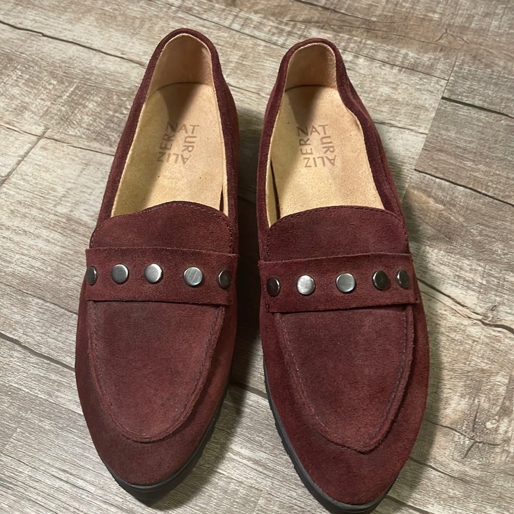 Naturalizer Women's Burgundy Suede Studded Loafers